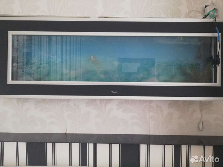 Аквариум настенный