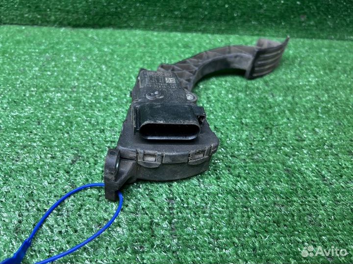 Педаль газа Ford Focus 2