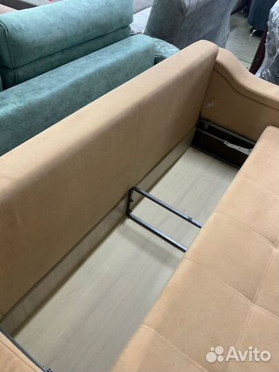 Диван 