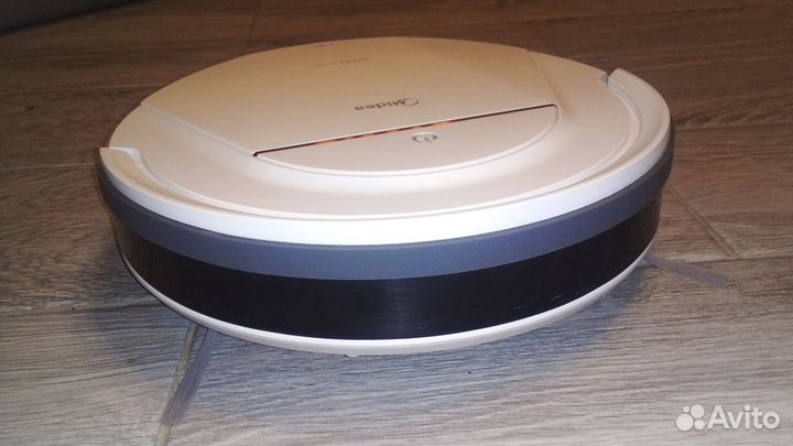 Робот пылесос Midea VCR03