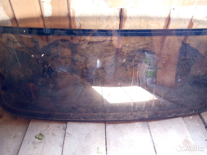 Заднее стекло ваз 2107
