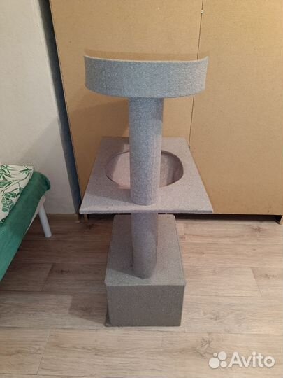 Домик для кошки с когтеточкой бу