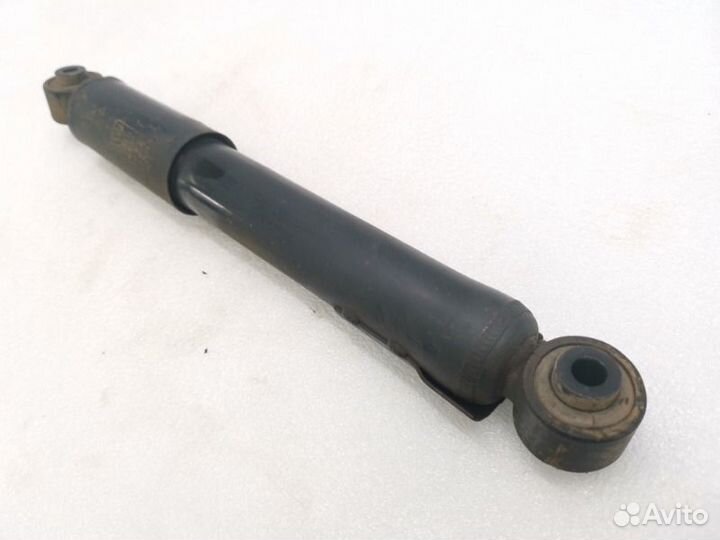 Амортизатор задний правый Toyota Rav4 CA40 2.2