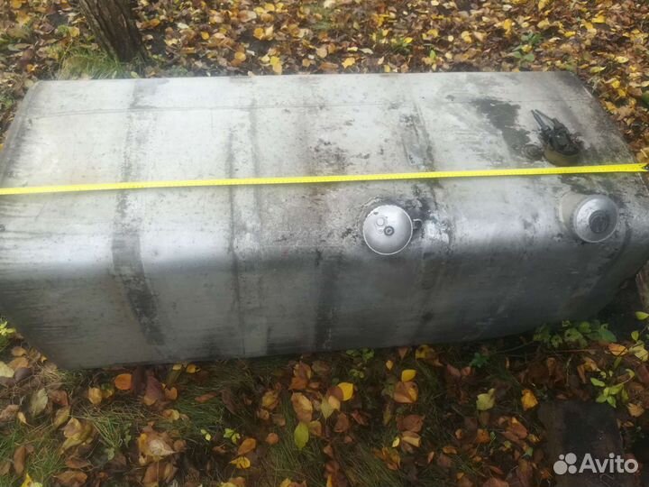 Бак топливный