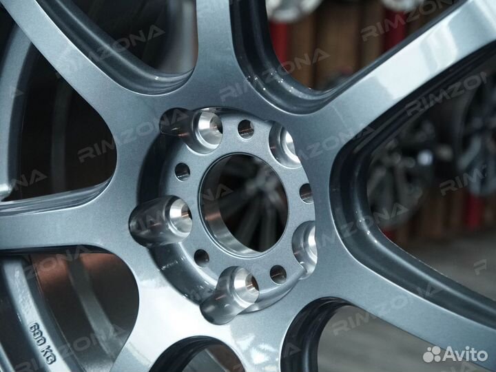 Литые диски Work R17 на Mitsubishi. Арт829