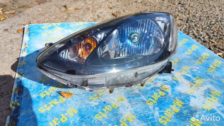 Фара левая Mazda Demio DE3FS