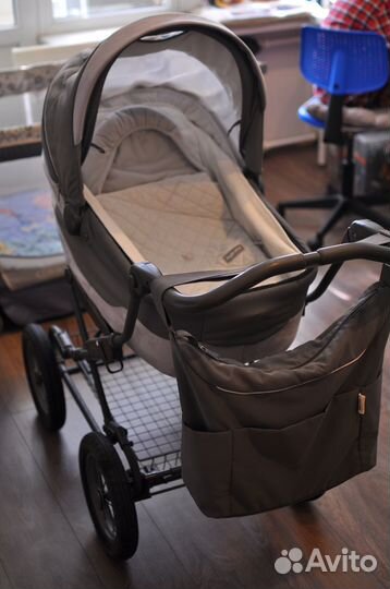 Коляска-люлька (Inglesina comfort)