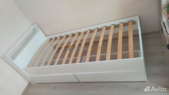 Кровать ожноспальная с ящиками