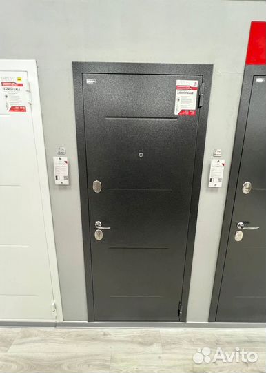 Входная дверь