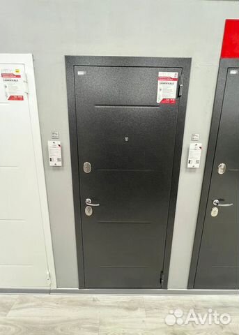 Входная дверь