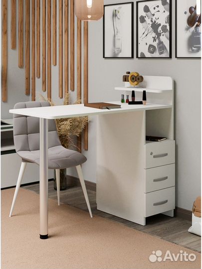 Стол маникюрный складной с ящиками