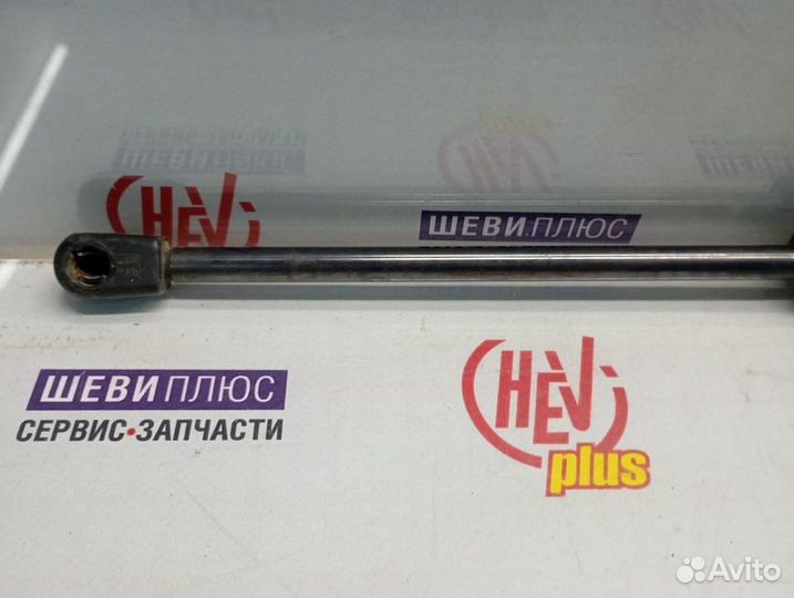 Амортизатор крышки багажника Chevrolet Equinox