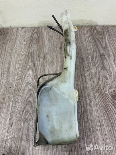 Бачок омывателя Ford Fiesta