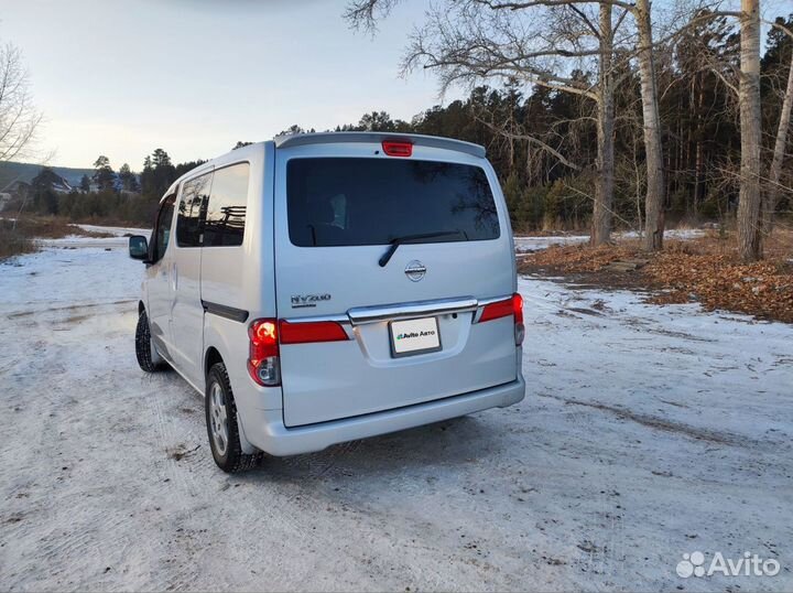 Nissan NV200 1.6 AT, 2011, 121 000 км