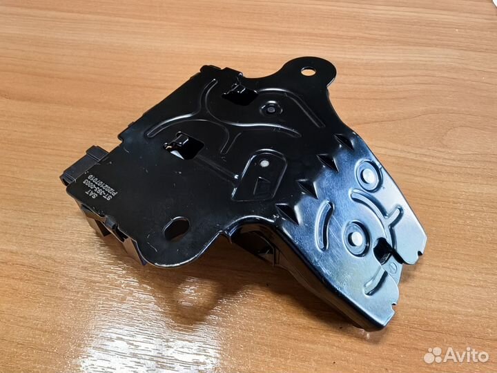 Замок крышки багажника (ST3930003 ) chevrolet