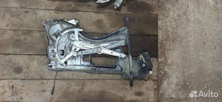 Стеклоподъёмник Эсп передний задний BMW E32