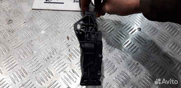 Педаль газа Chevrolet Cruze J300