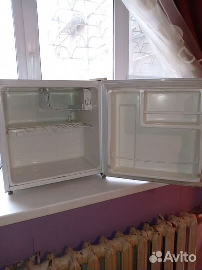 Мини барный холодильник