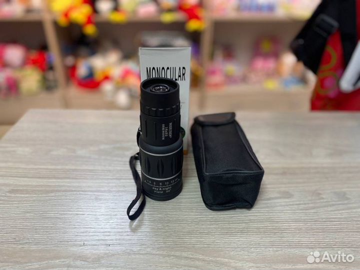 Монокуляр Bushnell 16x52