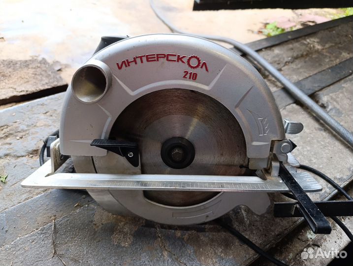 Дисковая пила Интерскол дп 210/1900