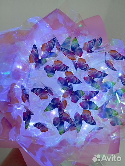 Светящийся букет из бабочек 31 шт