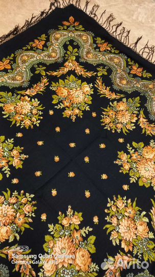 Продам Павловопосадскую шаль, времен СССР