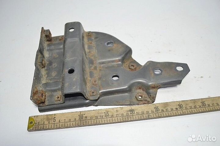 Кронштейн кабины, передний правый iveco Stralis (0