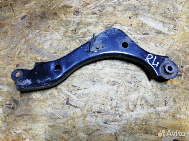 Верхний рычаг подвески задний левый Nissan Teana