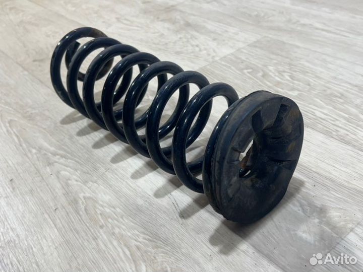 Пружина задняя Renault Sandero хетчбэк K4M 690