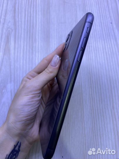 iPhone 11. 128 гб