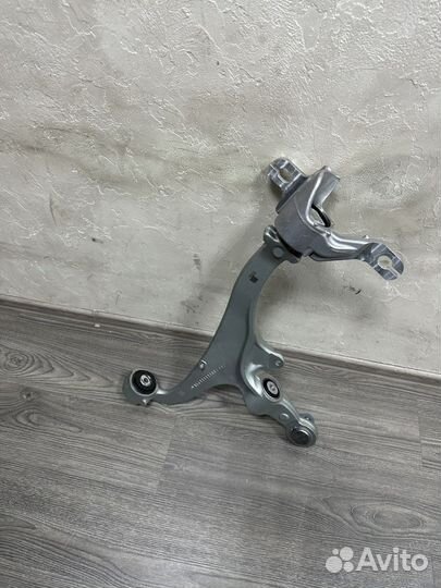 Рычаг подвески нижний передний левый Mercedes W463