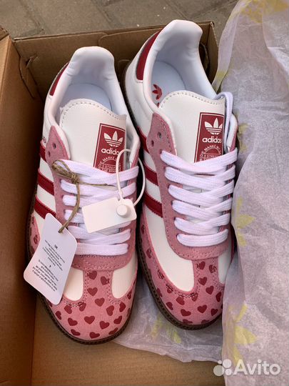 Кроссовки adidas samba сердечки