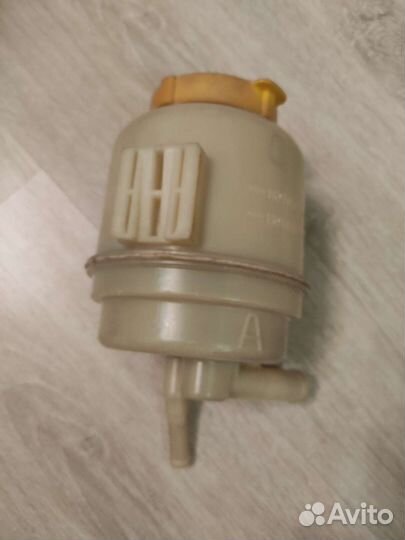 Бачок гур subaru Impreza gg/gd/Субару Импреза