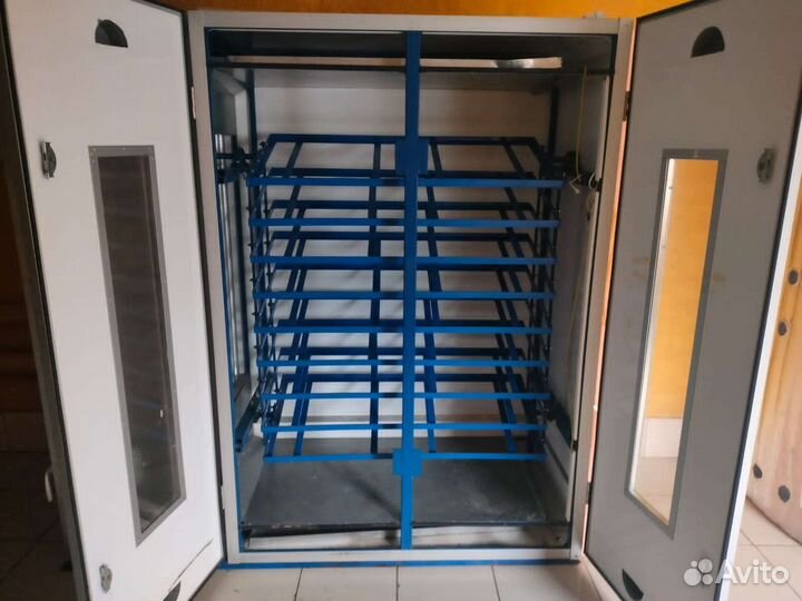 Инкубатор для яиц автоматический