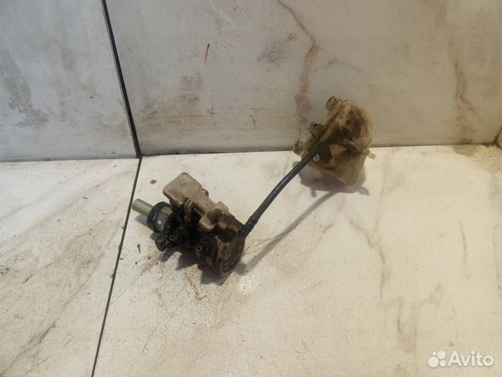 Главный тормозной цилиндр Ford Focus DNW 1999 ford