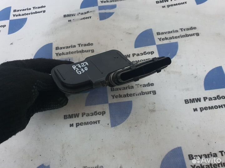 Наливной канал бачка стеклоомывателя BMW G30