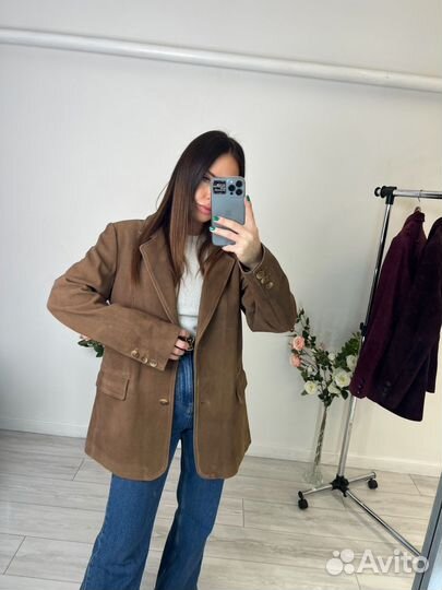 Пиджак из натуральной замши