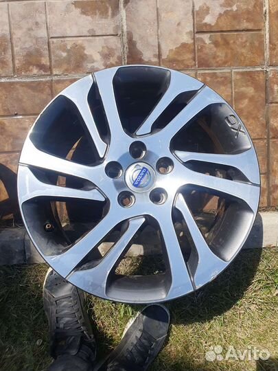 Литые диски r17 на volvo xc60