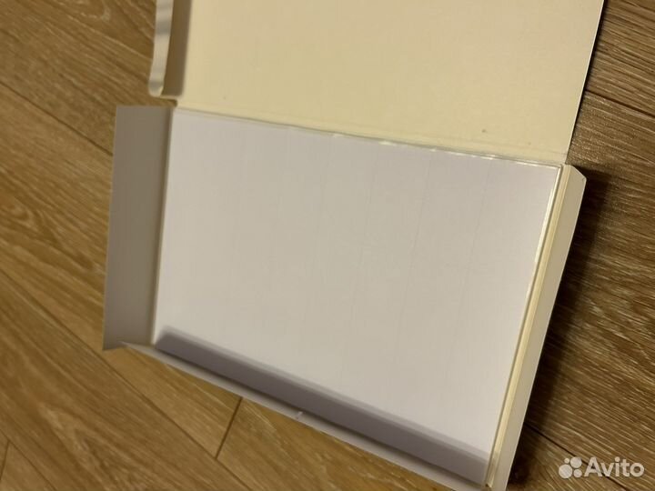 Самоклеящиеся этикетки 70х37