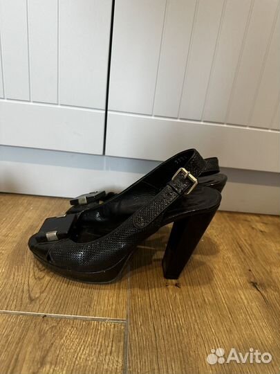 Босоножки nika