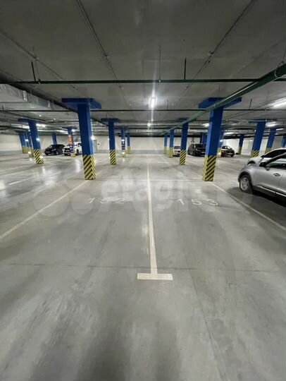 Машиноместо, 16 м²