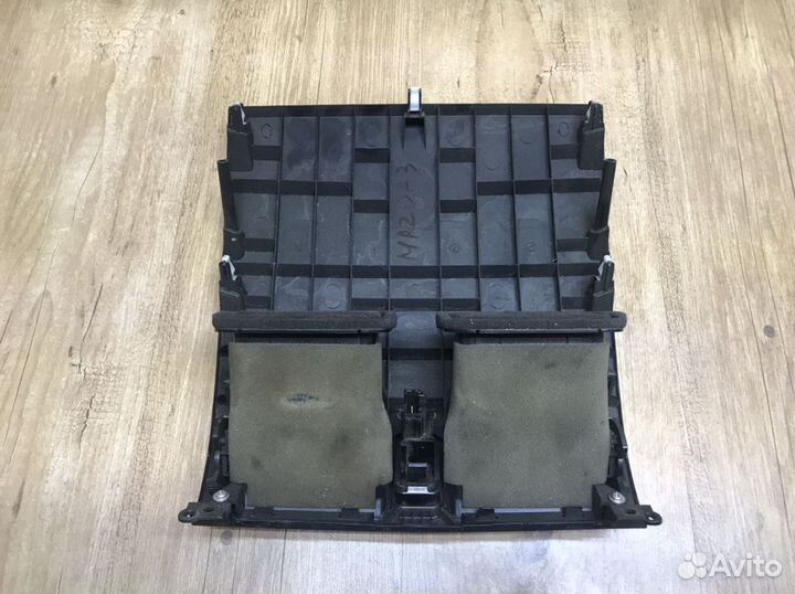 Накладка торпеды средняя Mazda 3 bk