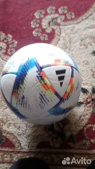 Продается мяч
