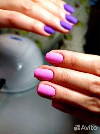 Маникюр с покрытием лаком