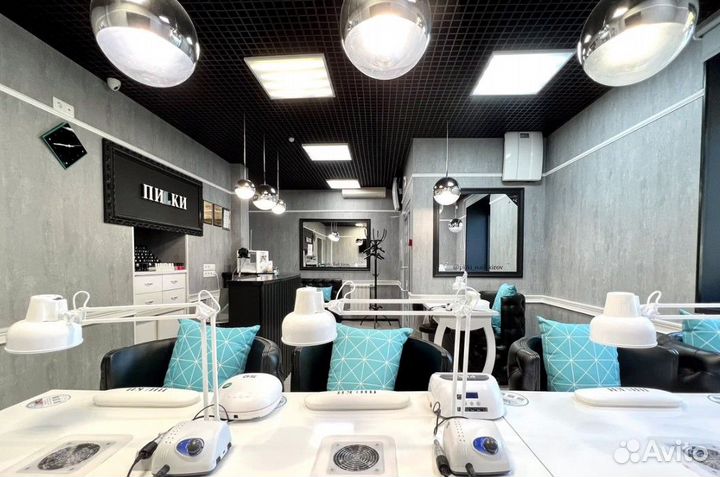 Мастер маникюра с нуля (обучение+работа)