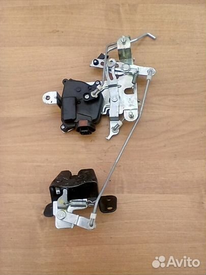 Замок багажника Хендай Туксон