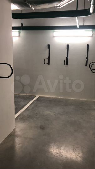 Машиноместо, 14 м²