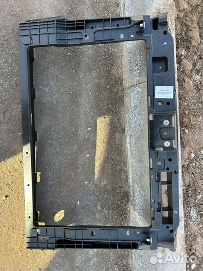 Рамка радиатора VW Polo skoda(рамка радиаторов )