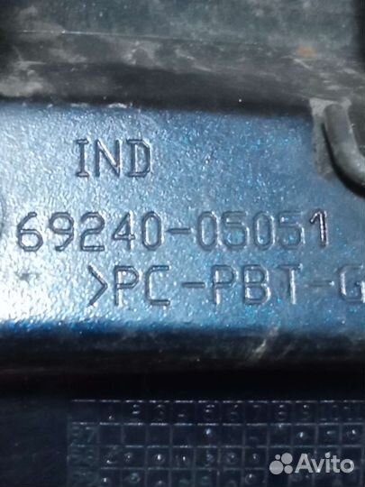 Toyota Avensis дверная ручка