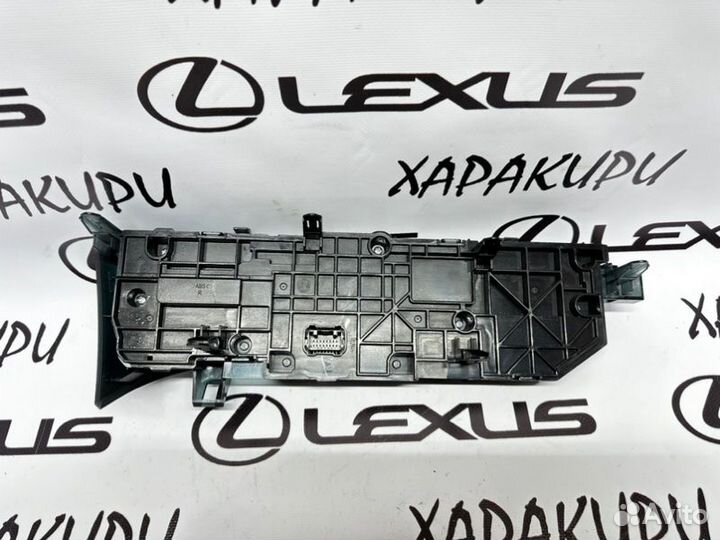 Блок управления климат-контролем Lexus Es300H